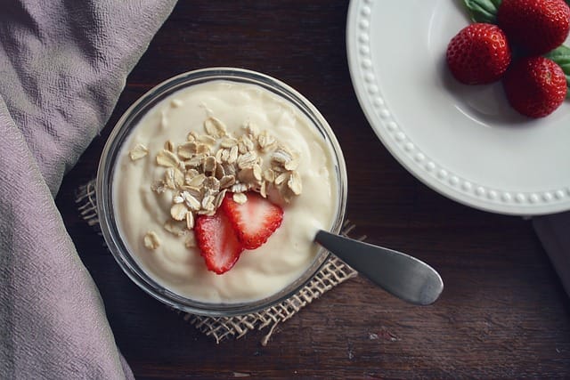 picture of a bowl of yogurt